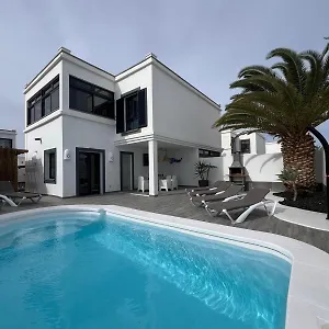 https://villa-margherita.in-canary-islands.com